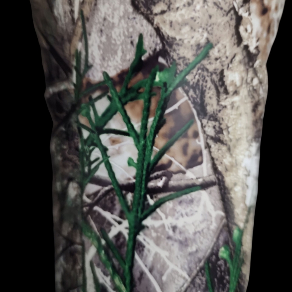 Real Tree Camo 20 oz Double Wall Insulated  Stainless Steel Tumbler (New) - Picture 5 of 6